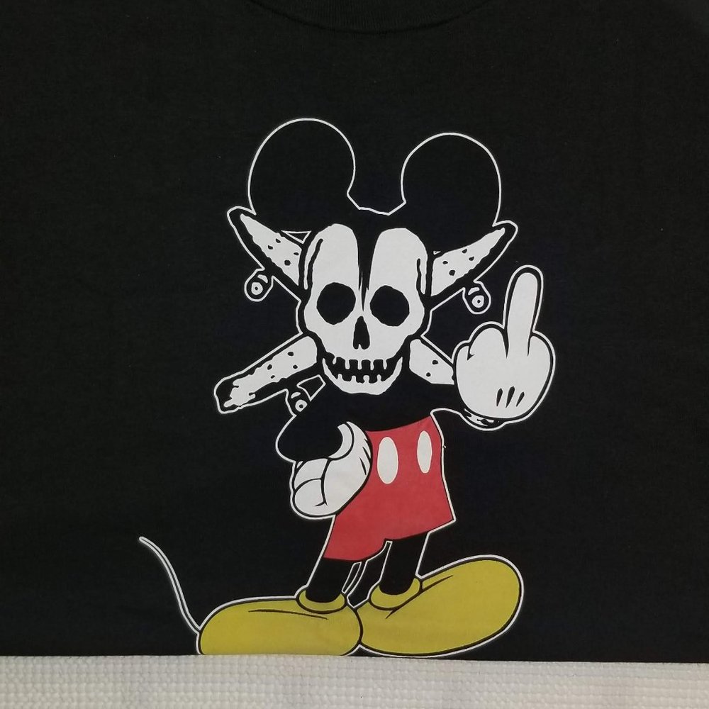 FOURSTAR MICKEY T-SHIRT SIZE MEDIUM